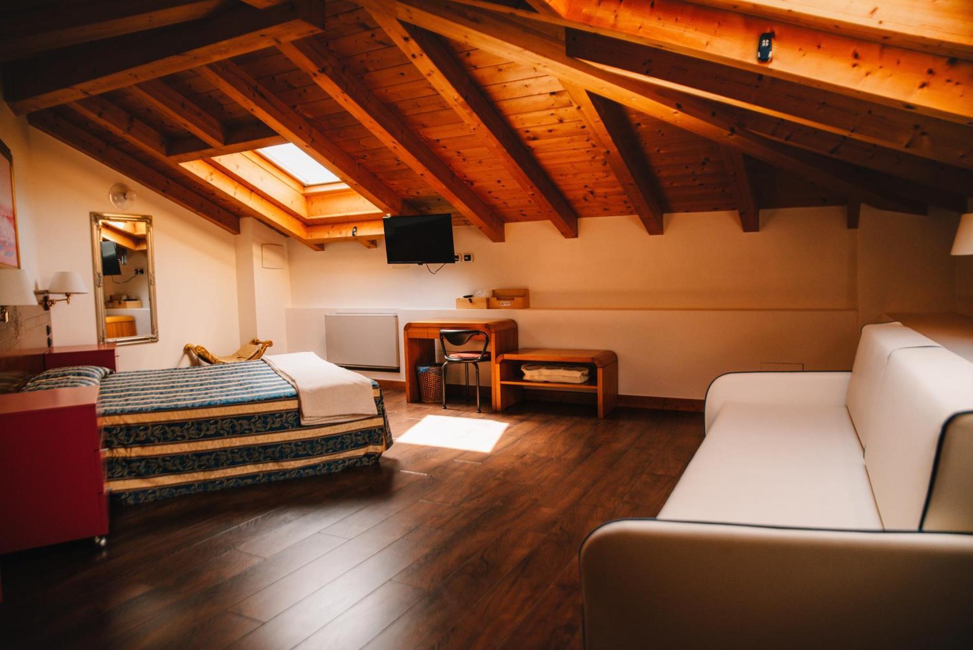 Arciduca Charming House Room & Breakfast Arco Exterior photo